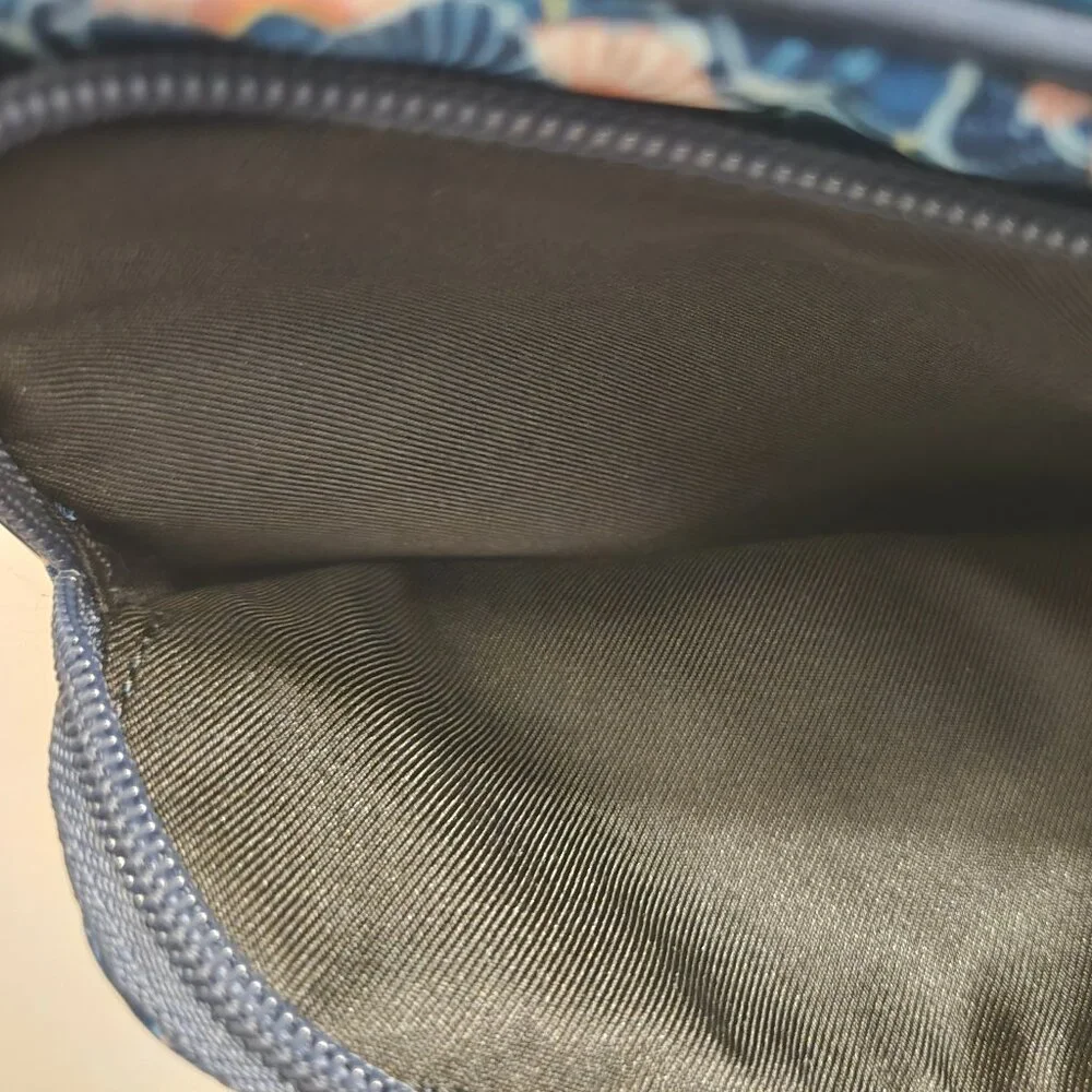 Sakroots Westwood Crossbody Bag Purse - Picture 7 of 8